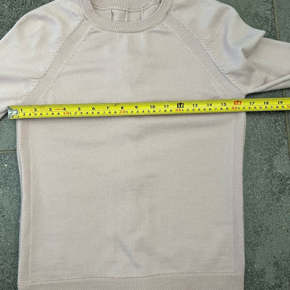 Lululemon Tied To You Sweater
Misty Pink. Size 4. EUC - Picture 11 of 13